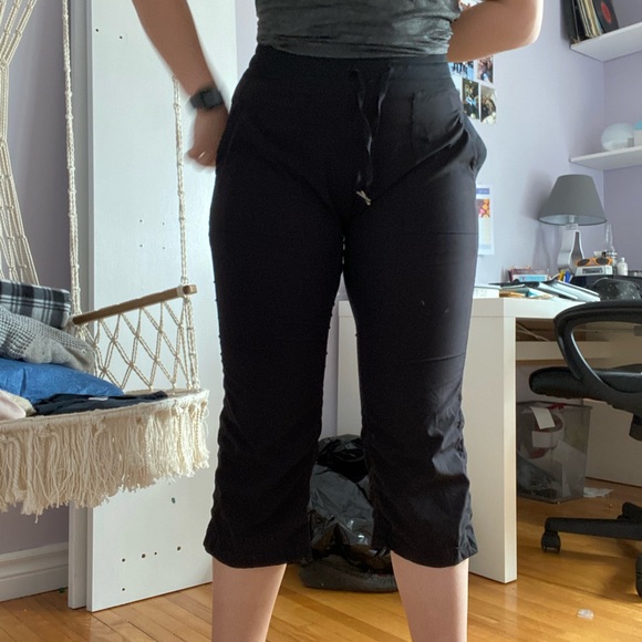 Black three quarter pants - Picture 2 of 2